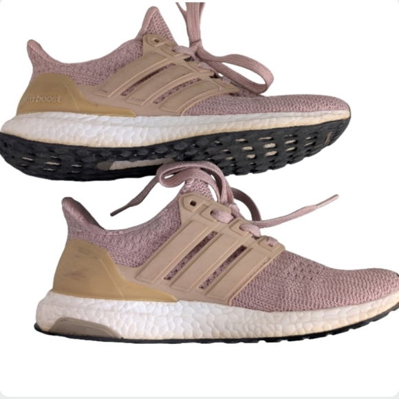 Adidas Ultraboost 4.0 Pink Ash Pearl Running Shoes - Picture 6 of 15